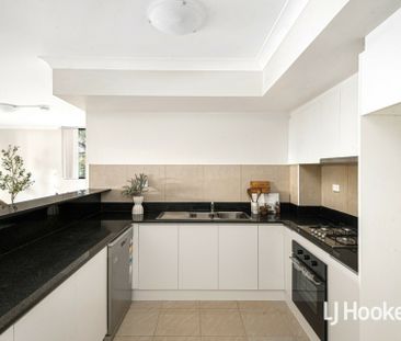 Space, Style, Comfort and Connectivity - Photo 6