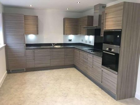 Priory Street, Corsham, SN13 - Photo 4