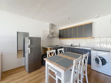 Apartment - Photo 2