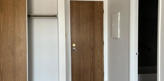 Granby 3 1/2 libre immédiatement Pas animaux Non Fumeur 55 ans Plus - Photo 2