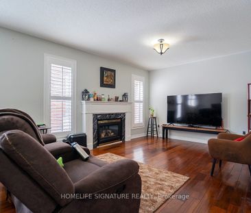 Detached Home For Lease | W8143764 - Photo 4