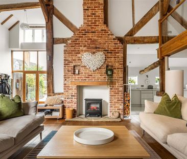3 bedroom detached house to rent - Photo 2