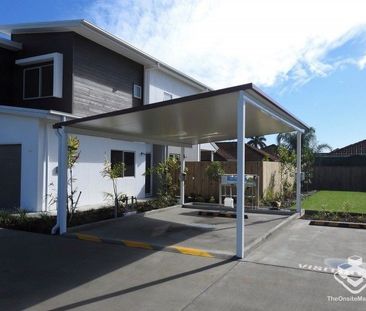 4 br Townhouses next door to Sunnybank Hills State School - Photo 1