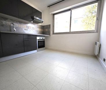 Centre de Clermont-Ferrand - Boulevard Cote Blatin Charmant T2 réno... - Photo 2