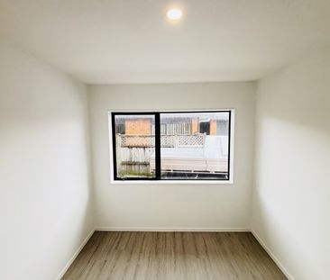 FAVONA, 3 BEDROOMS - Photo 4