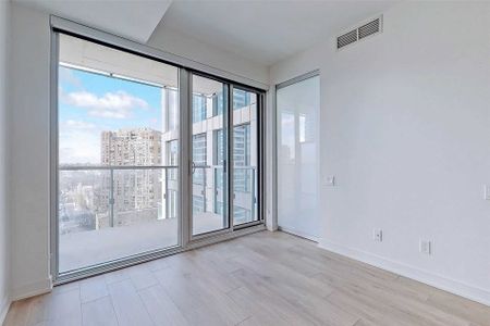 For Lease - 3 Gloucester Street Unit# 2013, Toronto, Ontario - Photo 2