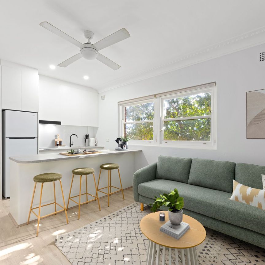 Fully Furnished | All Utilities Included - Photo 1