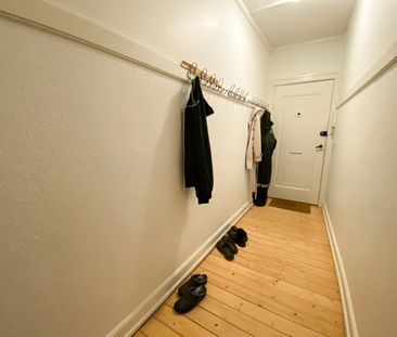 Dejlig 4-værelses lejlighed med to stuer en-suite - Photo 5