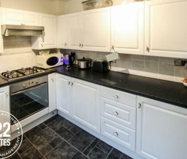 Worsborough Avenue - Warrington - WA5 - Photo 3