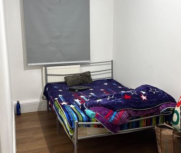Room in a Shared Flat, Katherine Road, E7 - Photo 6