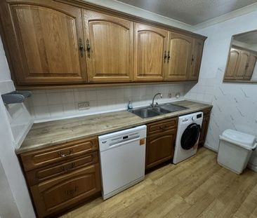 Room in a Shared Flat, Glasgow, G3 - Photo 6
