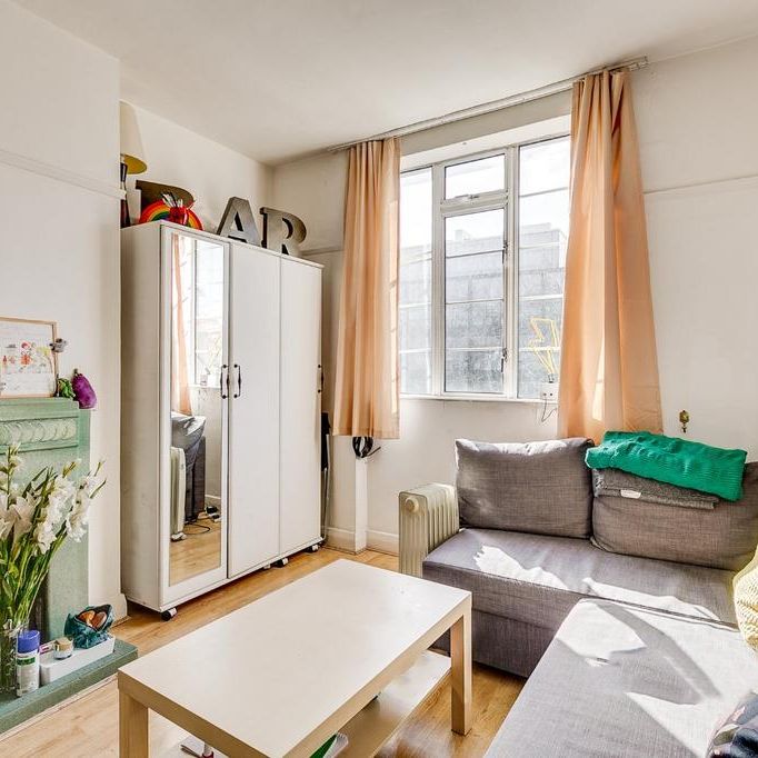 1 bedroom flat to rent - Photo 1