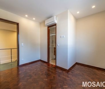 Moradia em Banda T6 - Photo 1