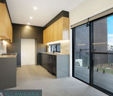 Modern three bedroom townhouse - Photo 3