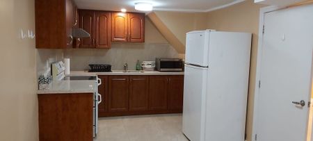 For Lease - 60 Hazelmere Drive, Richmond Hill, Ontario - Photo 4