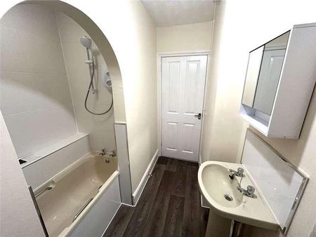 Silver Street, Tiverton, Devon, EX16 - Photo 5