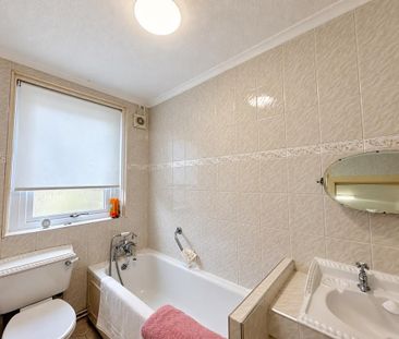 3 bedroom property to rent - Photo 5