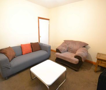 4 bedroom terraced house to rent - Photo 6