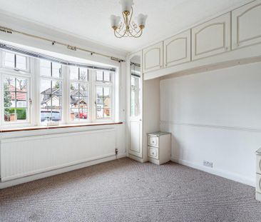 4 bedroom detached house to rent - Photo 3