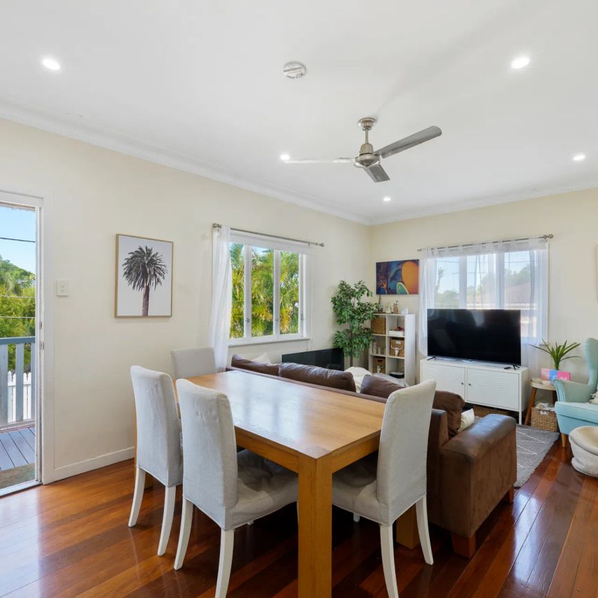 Charming 3-Bedroom Home with Modern Kitchen & Beautiful Outdoor Deck - Photo 1