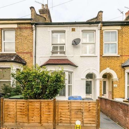 Stanley Road, Bounds Green, N11 - Photo 1
