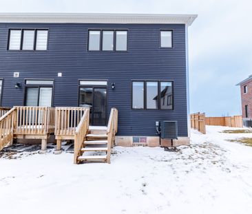 For Lease - 55 Rowlock Street, Welland, Ontario - Photo 3