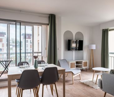 T4 Meublé avec loggia et parking - Photo 1