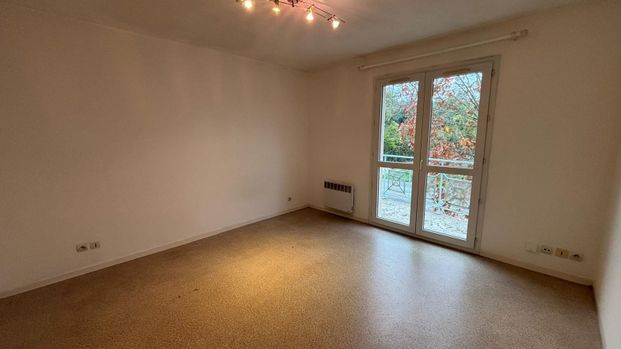 Studio MIGNALOUX BEAUVOIR -24.44 m2 - Photo 1