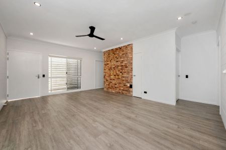 Wheelchair friendly 3 bedroom house - Photo 4