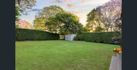 Classic Charm Meets Modern Comfort in the Heart of South Toowoomba - Photo 5