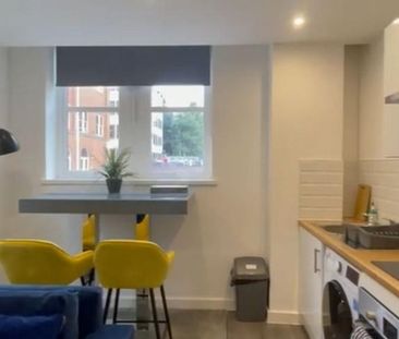 1 bedroom apartment to rent - Photo 2