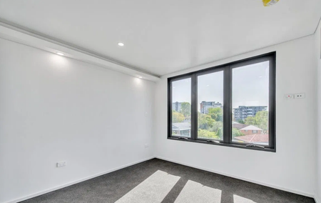 DON'T MISS OUT ON THIS BEAUTIFUL UNIT!! - Photo 3