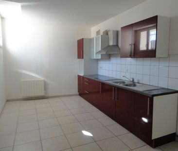 Location Maison 6 pièces 95m² - Photo 4