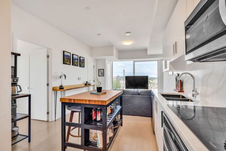 For Lease - 805 Unit #802 Carling Avenue, Dows Lake - Civic Hospital and Area, Ontario - Photo 3