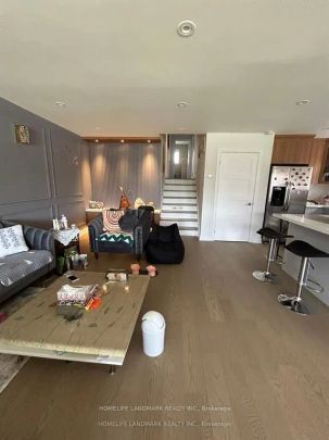 Detached Home For Lease | W9239330 - Photo 1