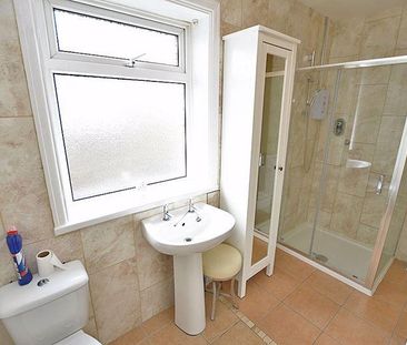 3 bedroom detached house to rent - Photo 2