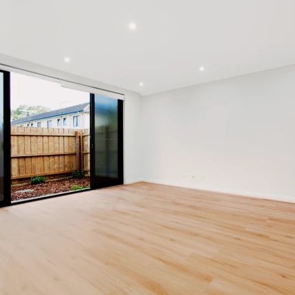 2Bedrooms, 2Bathrooms - Photo 1