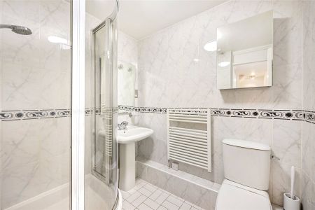 More Close, London, W14 maisonette to rent - Photo 3