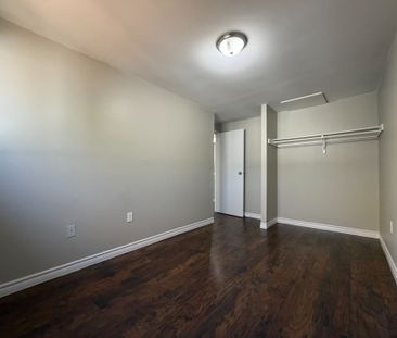 For Lease - 120 Quigley Road Unit# 60, Hamilton, Ontario - Photo 3
