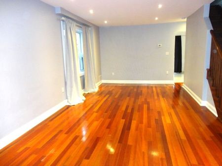 For Lease - 327 Wolverleigh Boulevard, Toronto, Ontario - Photo 2