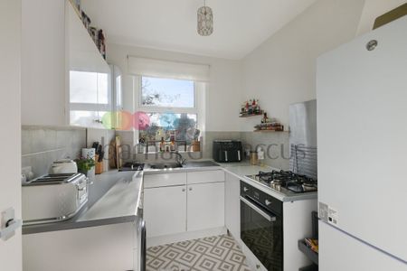 St. Peters Road, CROYDON - Photo 5