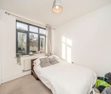 Putney Bridge Road - Photo 6