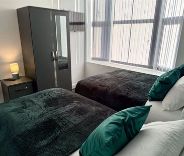 1st Floor, Room 1 - Photo 2