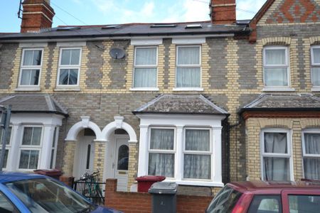 Grange Avenue, RG6 1DJ, University, Reading - Photo 3