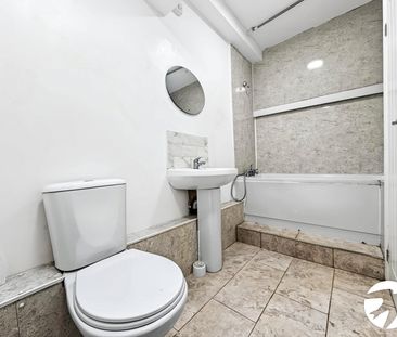 2 bedroom property to rent - Photo 4