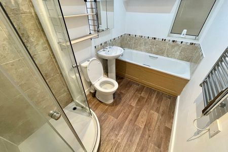 St Michaels Road, Long Stratton, NORWICH - Photo 4