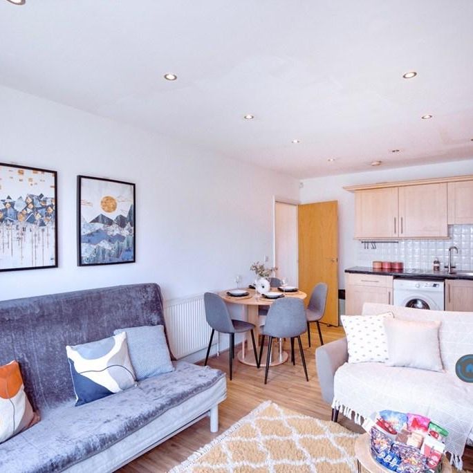 2 bedroom flat to rent - Photo 1