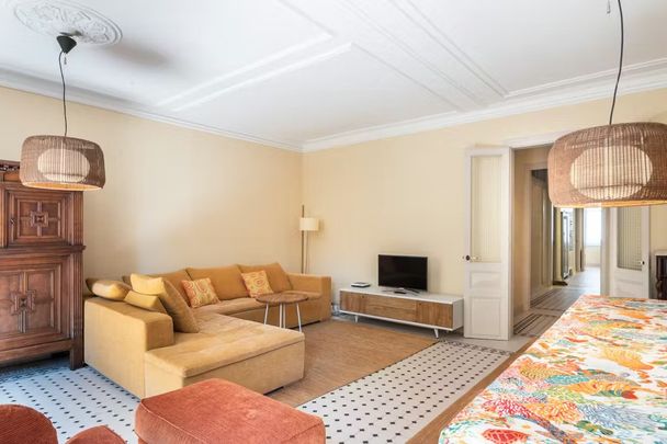 Carrer de Balboa, Barcelona, Catalonia 08003 - Photo 1