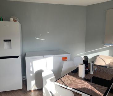 Room in a Shared Flat, Grenard Close, SE15 - Photo 2