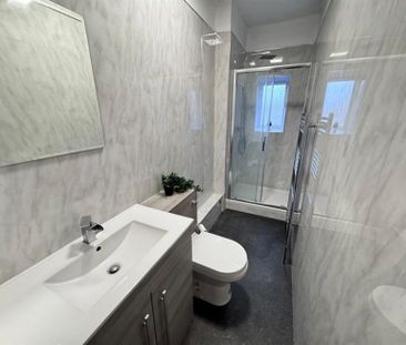 2 Bedroom Apartment To Let - Photo 4